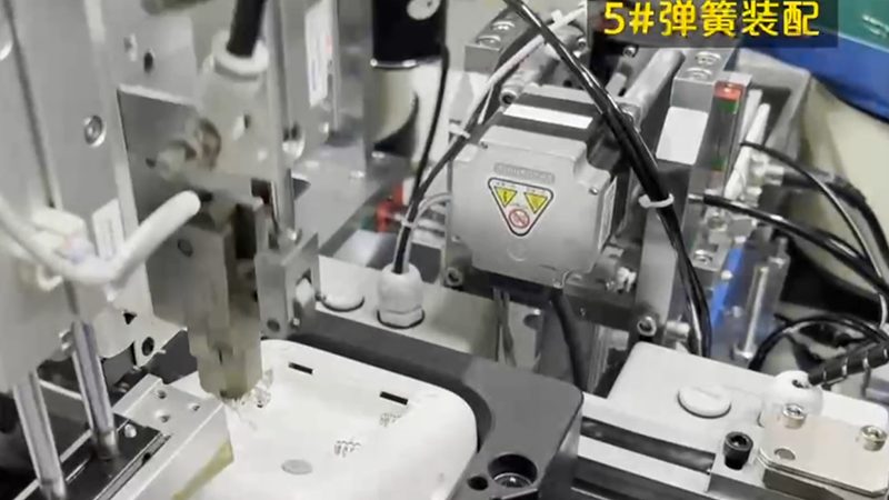 非标自动化设备：定制化时代的智慧选择